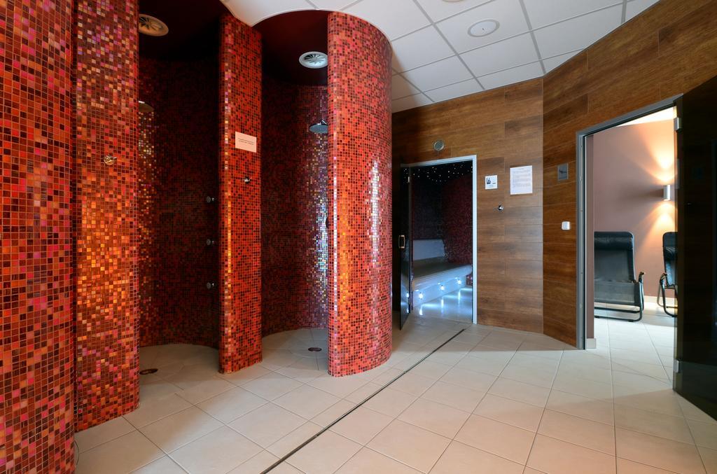 Hotel Toc Lipová-lázně Esterno foto